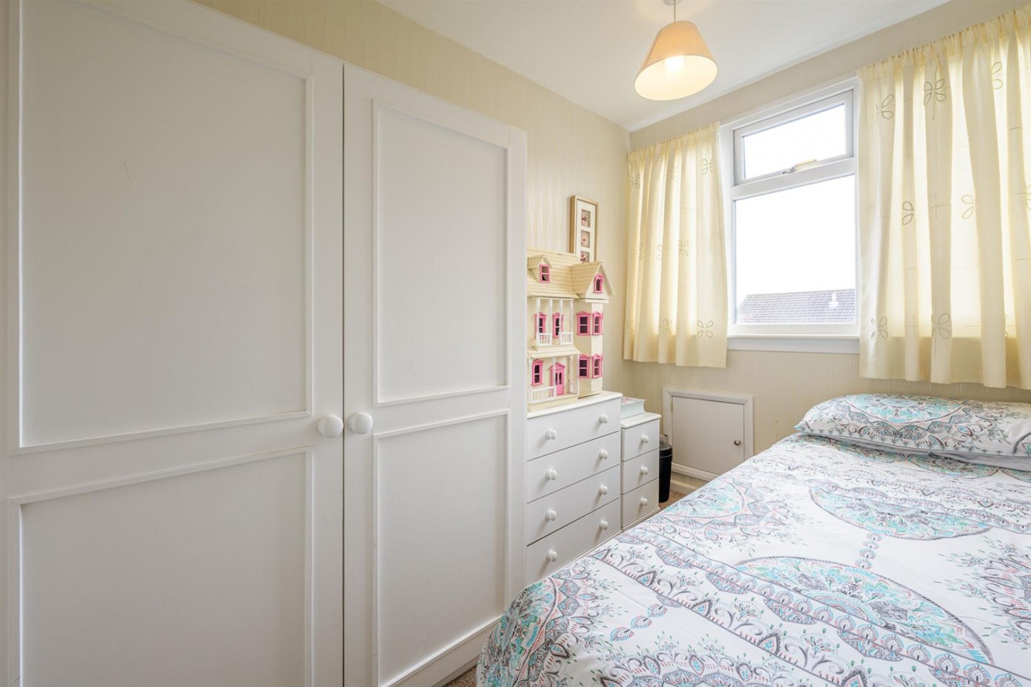 Ragees Road, Kingswinford, DY6 8NG