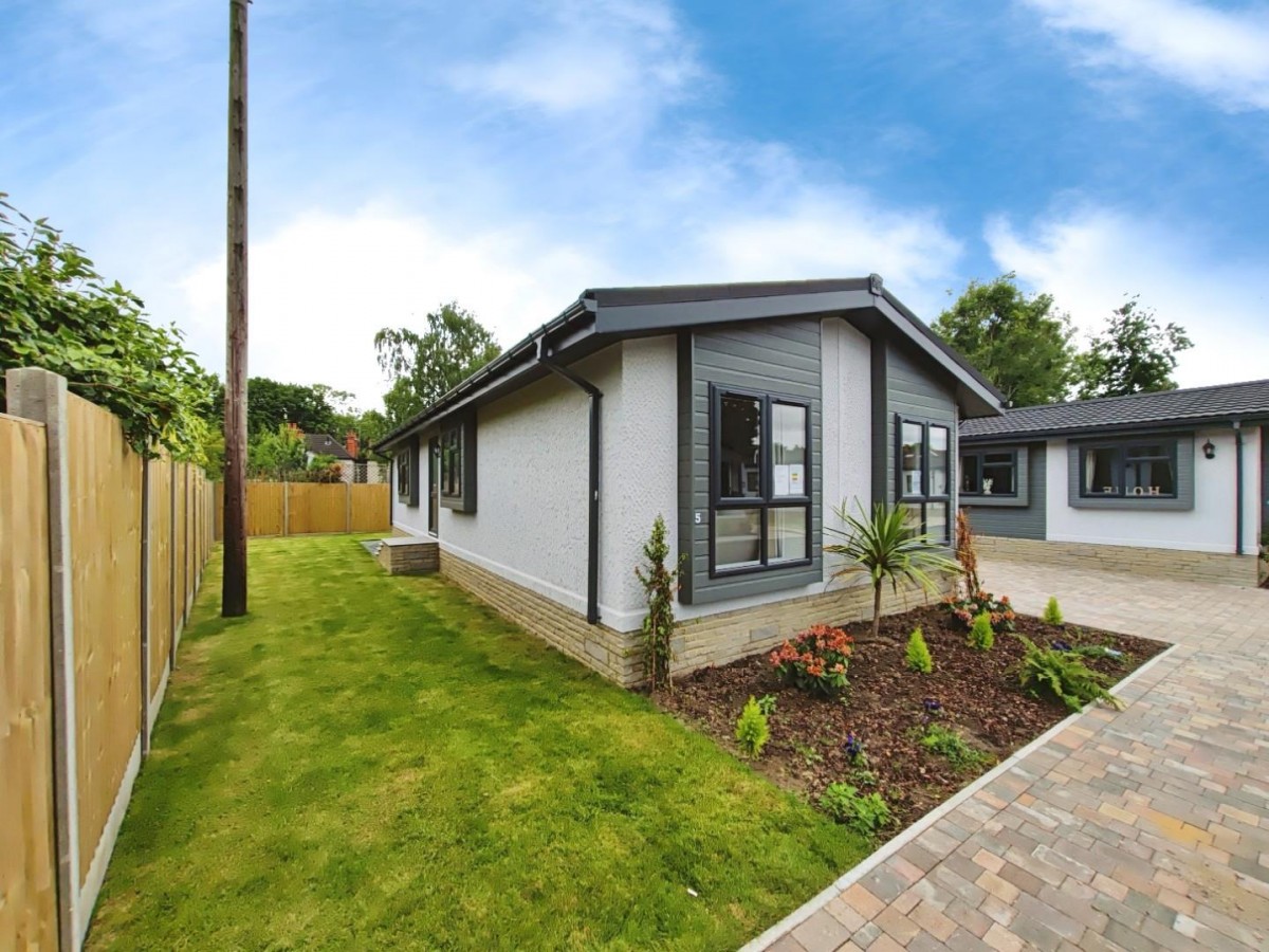 Wellington Road, Sandhurst