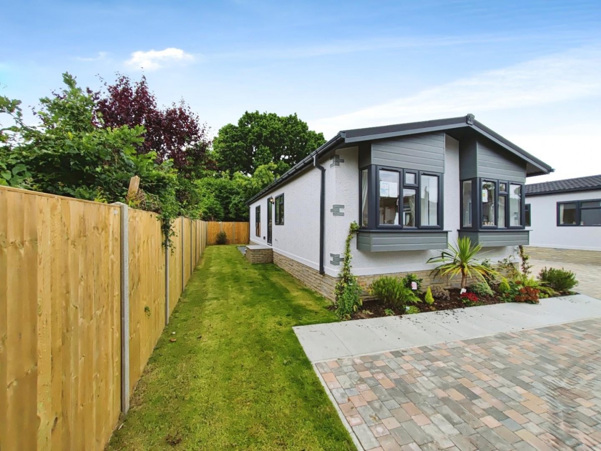 Wellington Road, Sandhurst