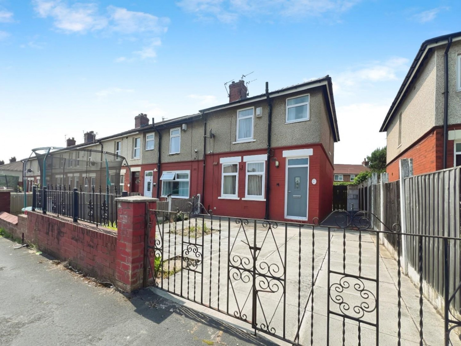 Bright Street, Leigh