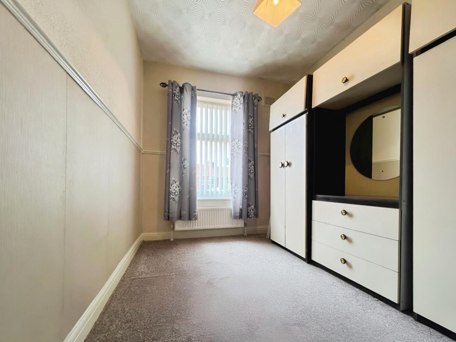 Bright Street, Leigh