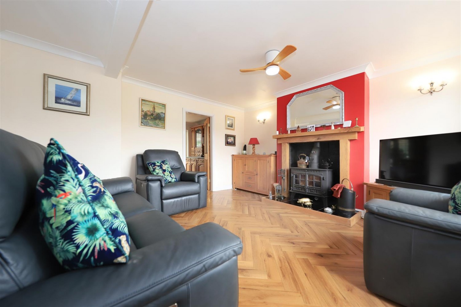 Foundry Road, Kingswinford, DY6 9BA