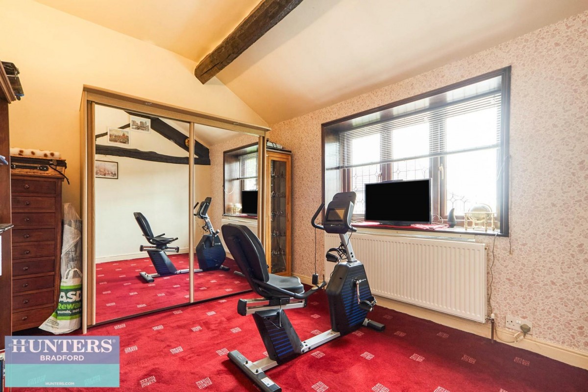 North Parade, Allerton,Bradford, West Yorkshire, BD15 7DP