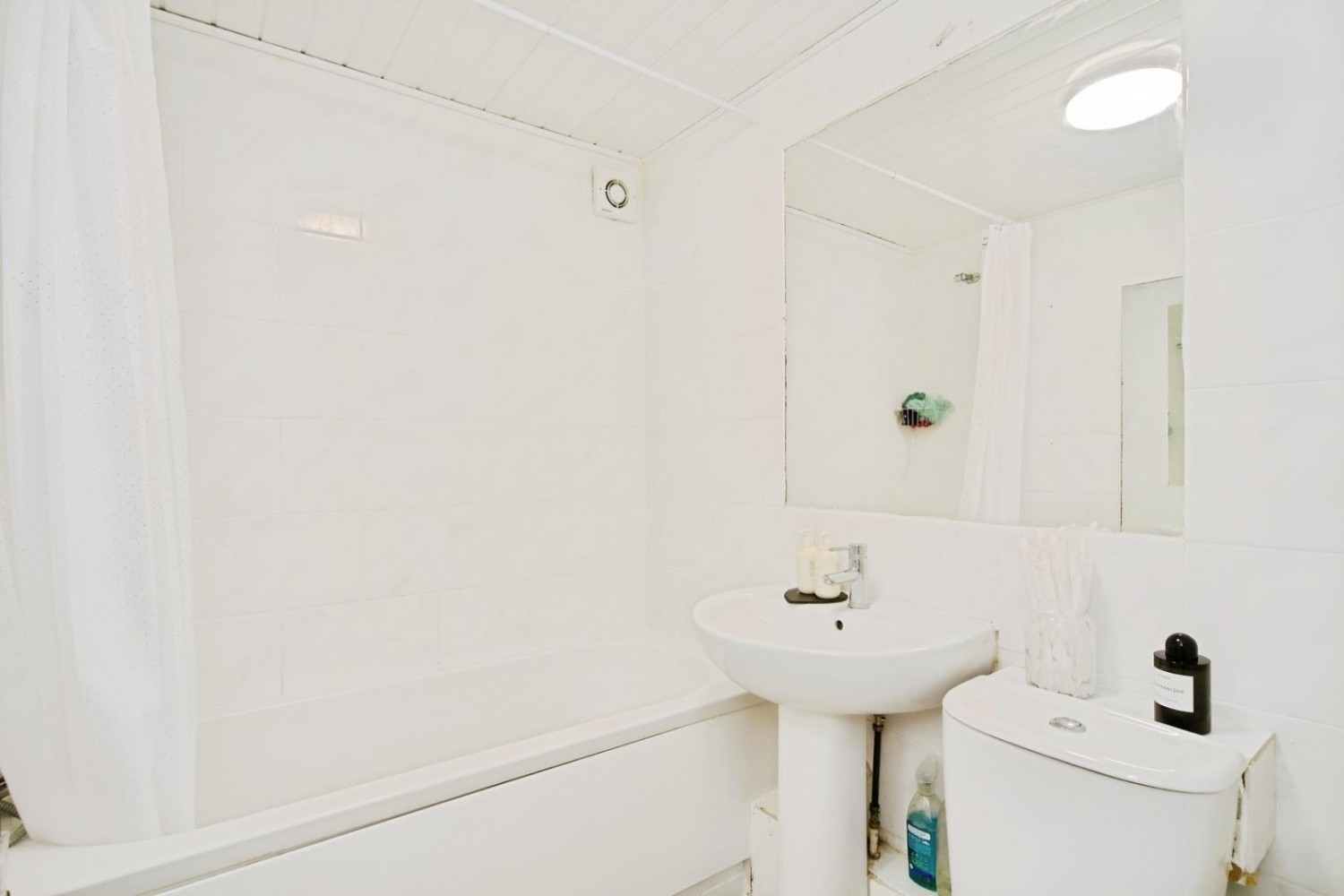 Cygnet Close, London