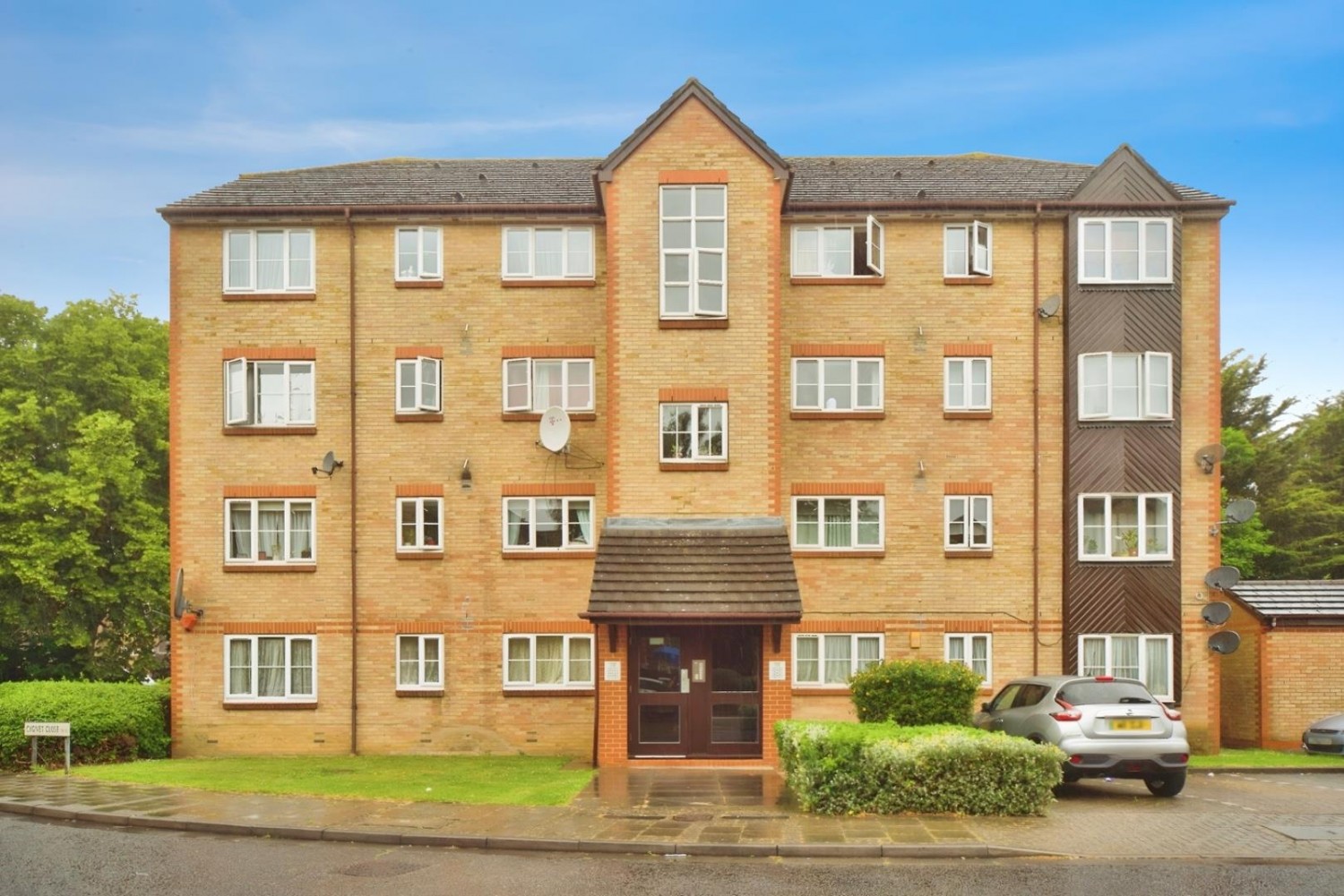 Cygnet Close, London