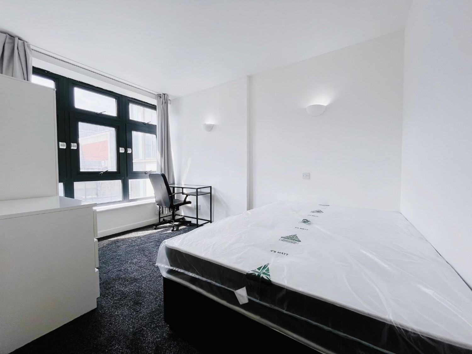 15 South Parade, Leeds, West Yorkshire