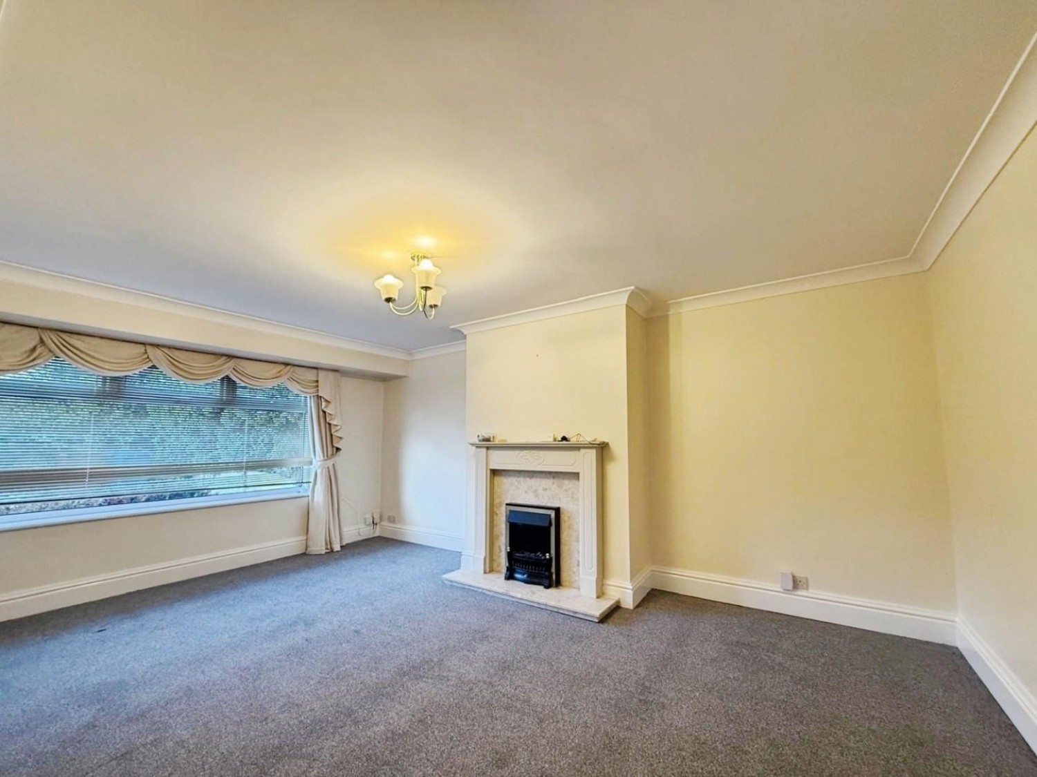 Westleigh Lane, Leigh