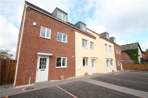 Evesham Road, Redditch, B97 5ER