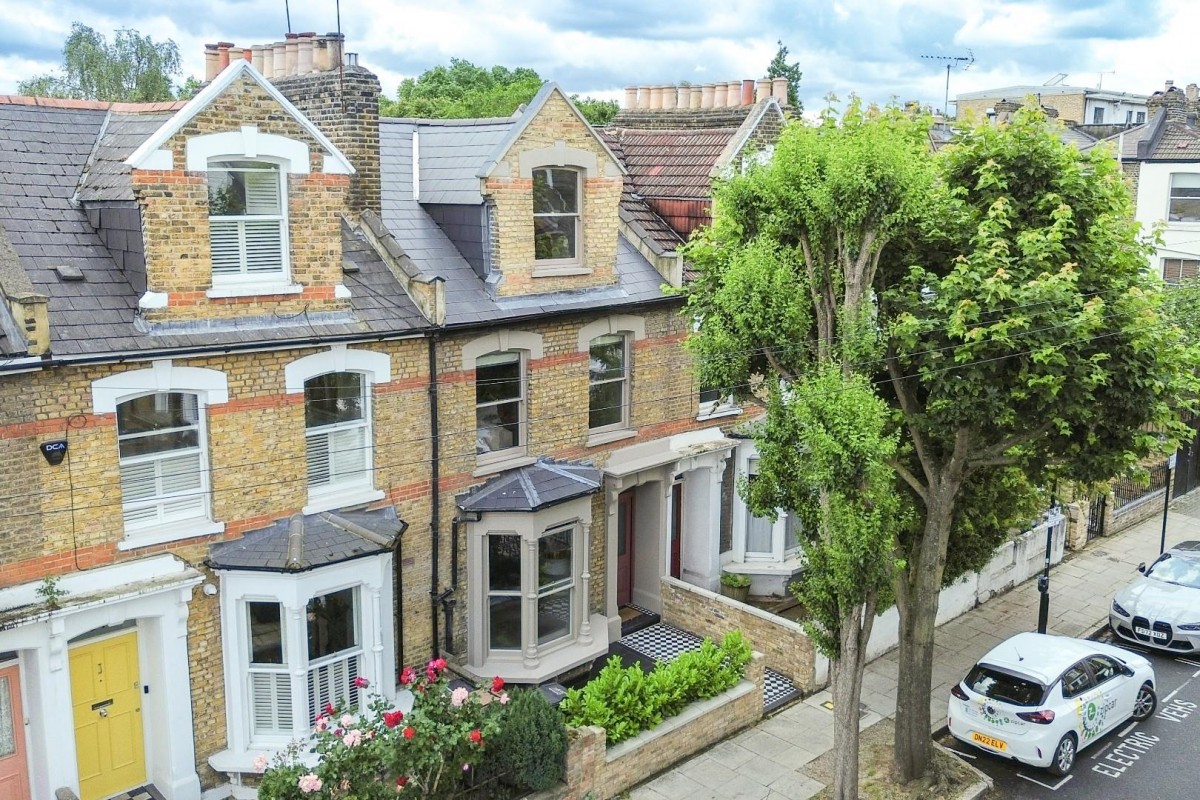 Brighton Road, London, N16