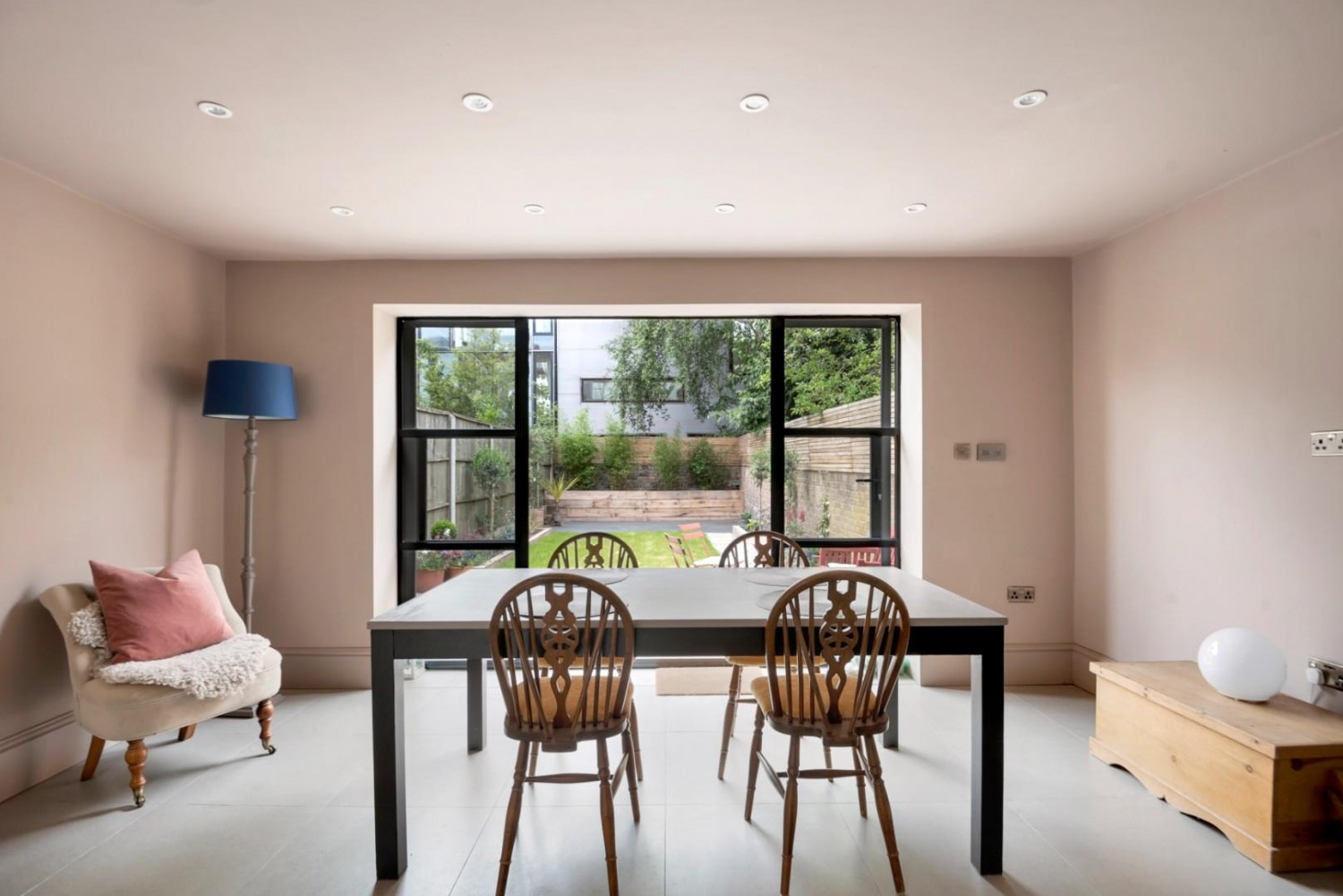 Brighton Road, London, N16