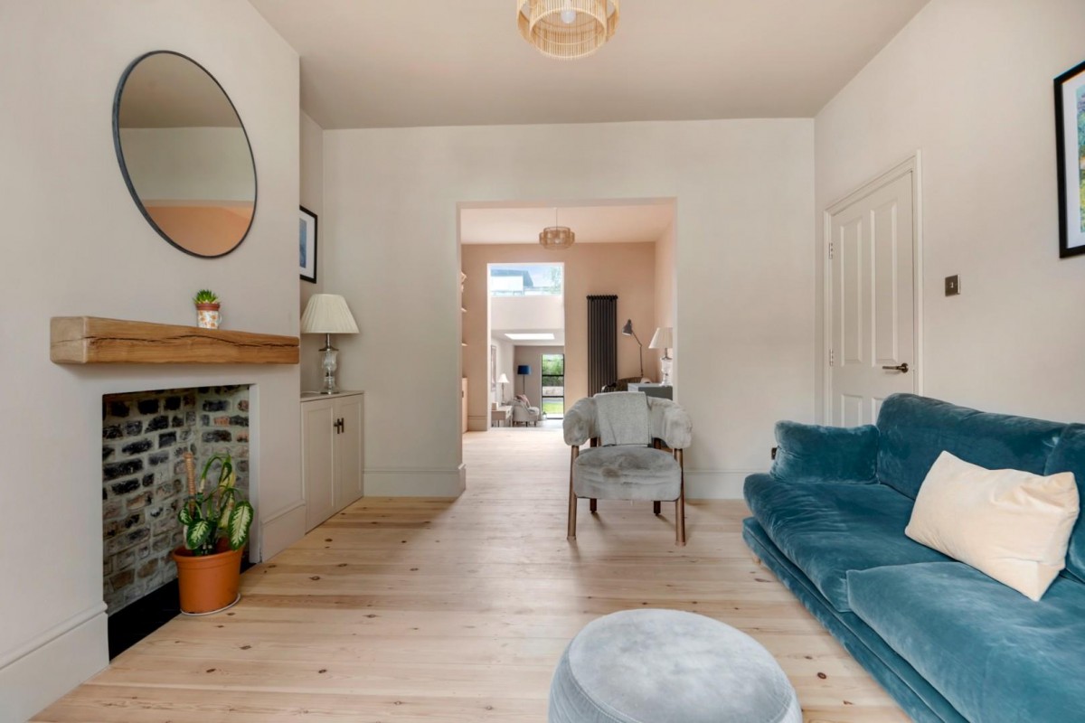 Brighton Road, London, N16