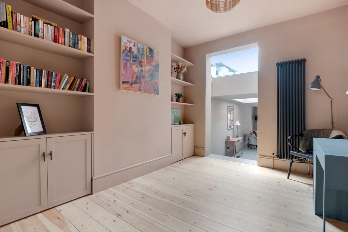 Brighton Road, London, N16