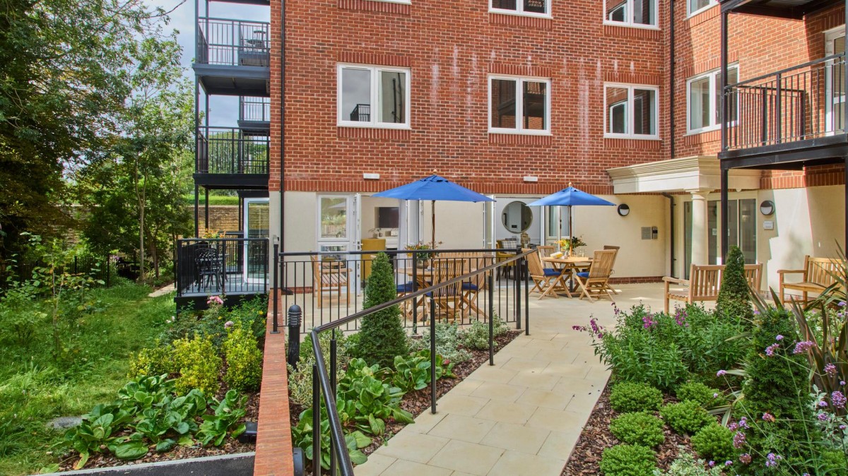 Clementine Lodge, St. Johns Street, Bicester