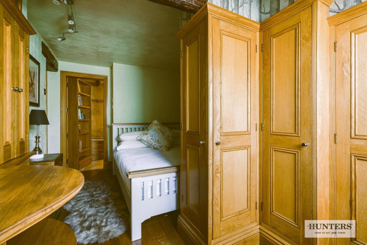 Carlton Lane, Guiseley, Leeds