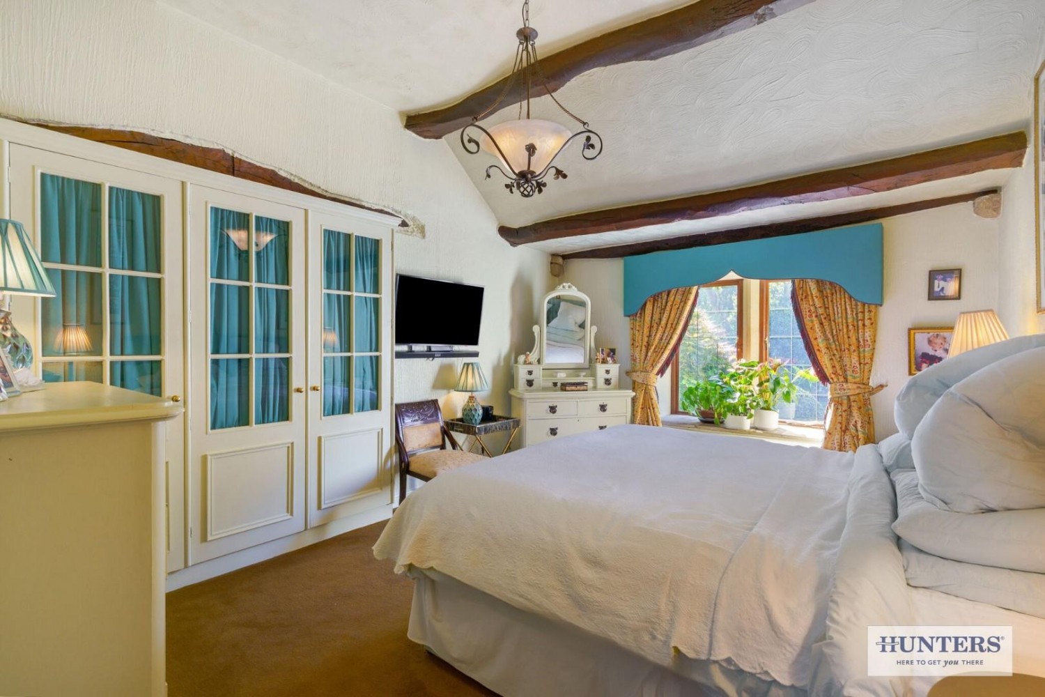 Carlton Lane, Guiseley, Leeds