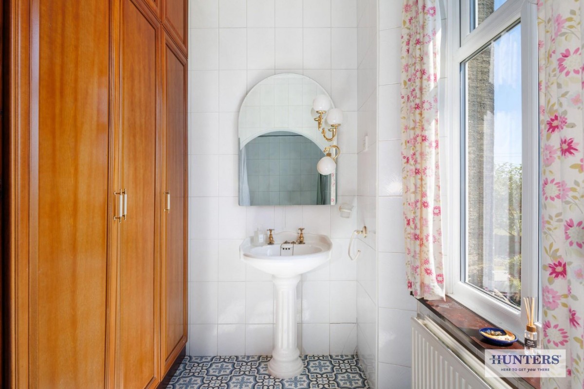 Carlton Lane, Guiseley, Leeds