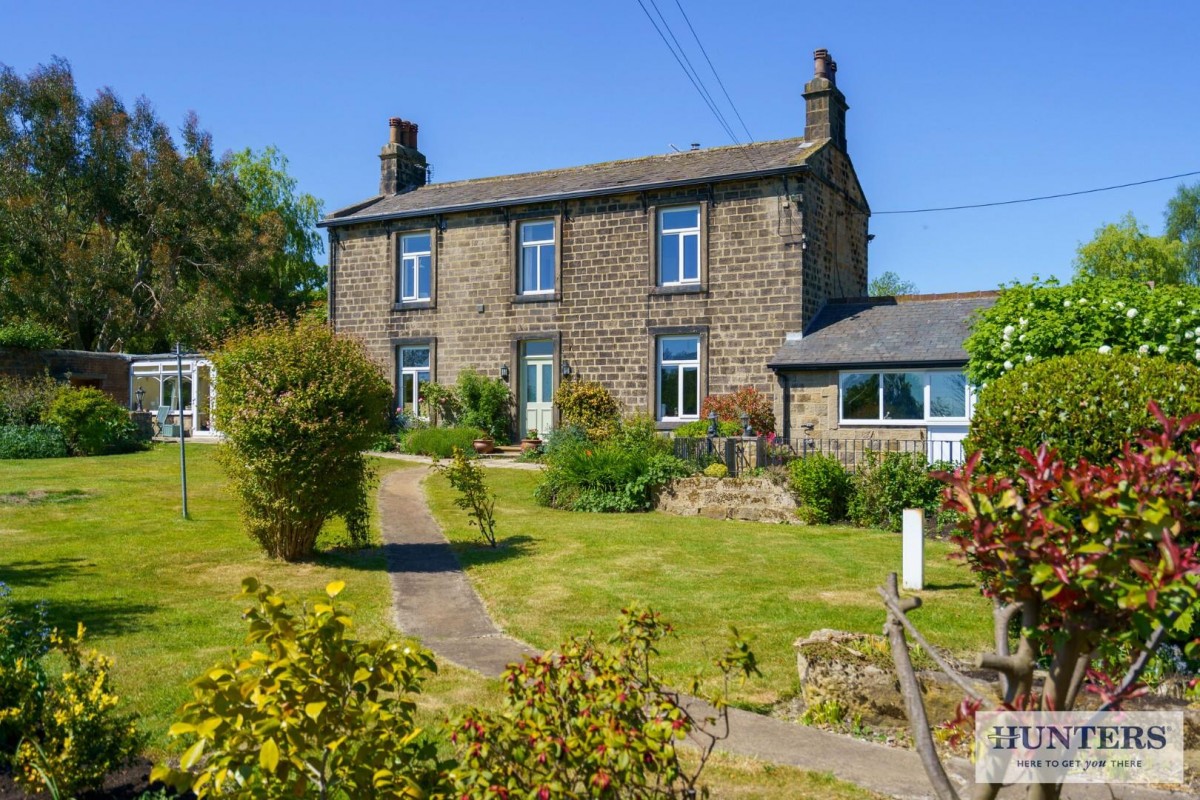 Carlton Lane, Guiseley, Leeds