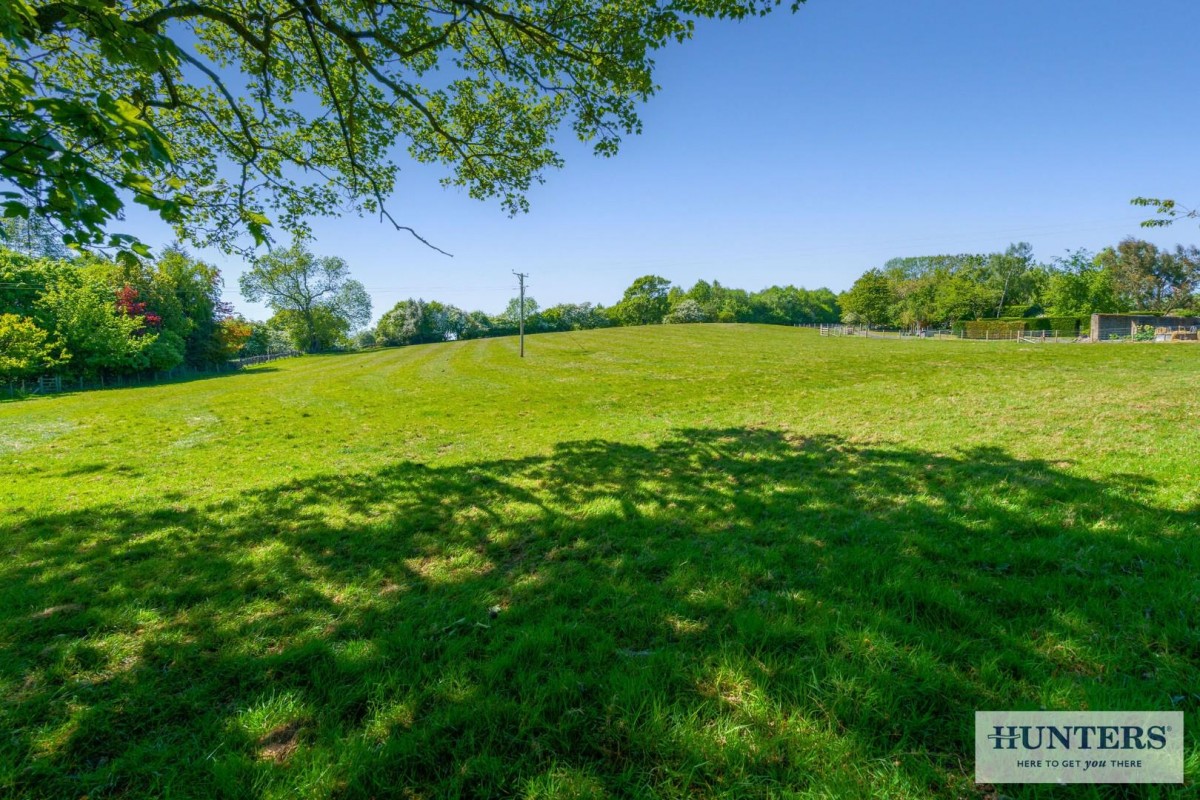 Carlton Lane, Guiseley, Leeds