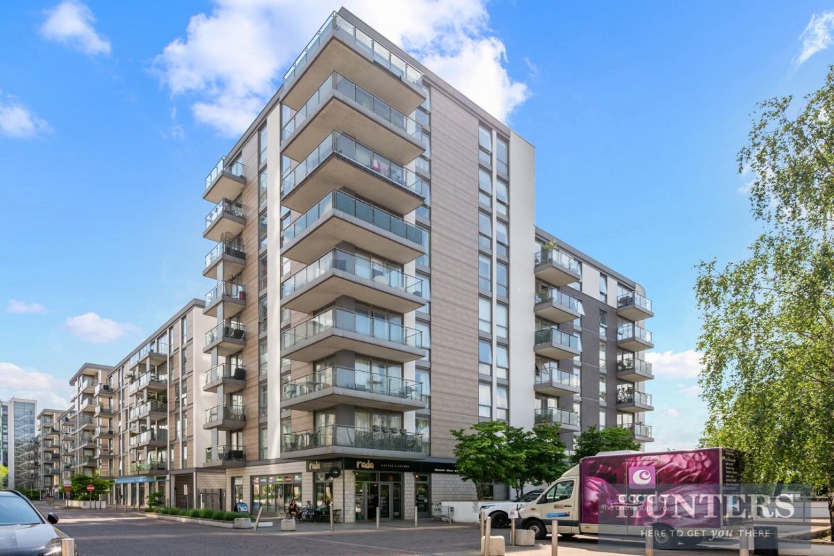 Ealing Road, Brentford, TW8