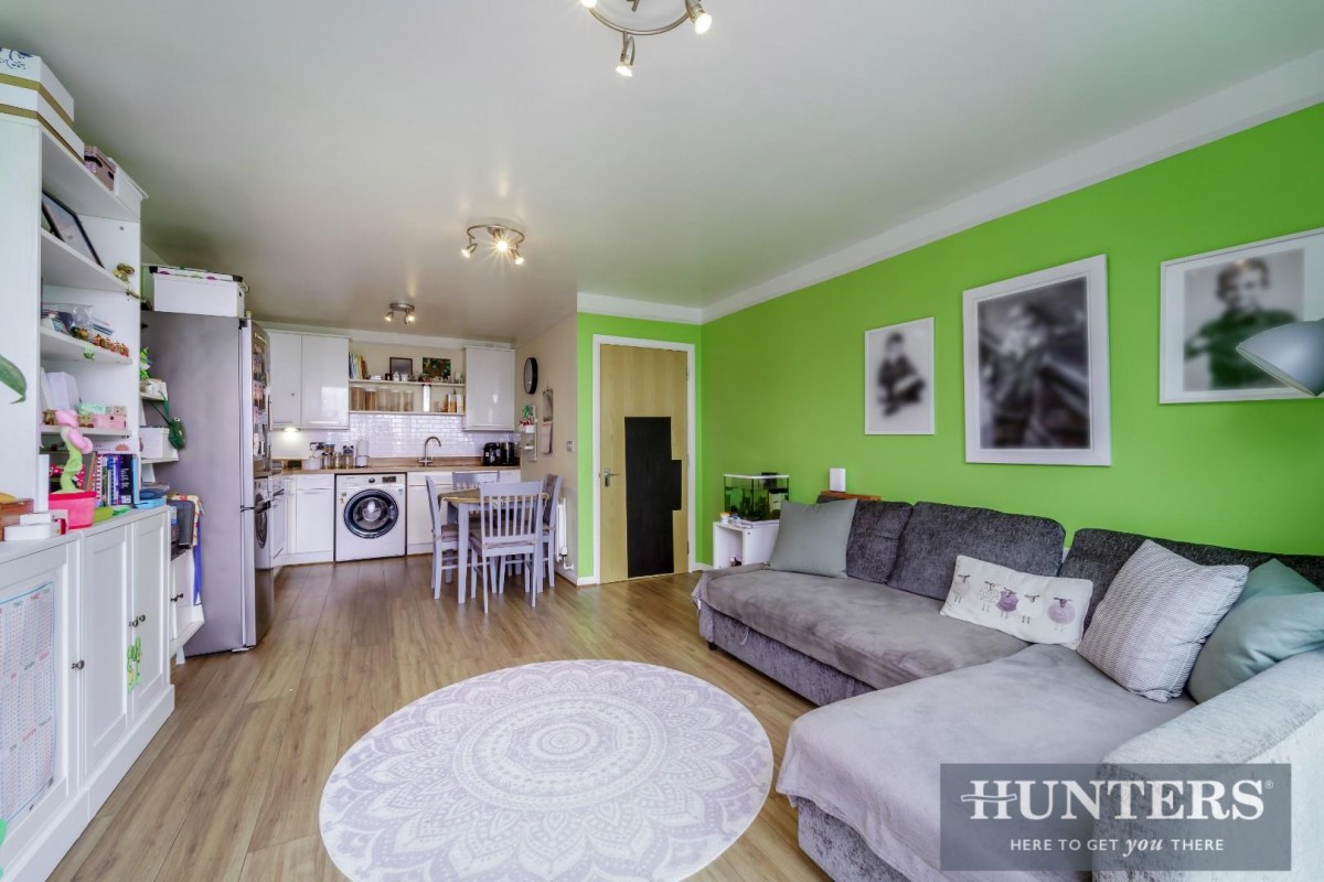 Ealing Road, Brentford, TW8