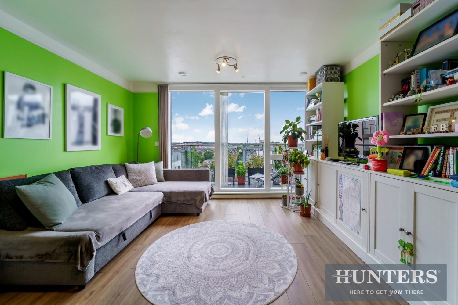 Ealing Road, Brentford, TW8