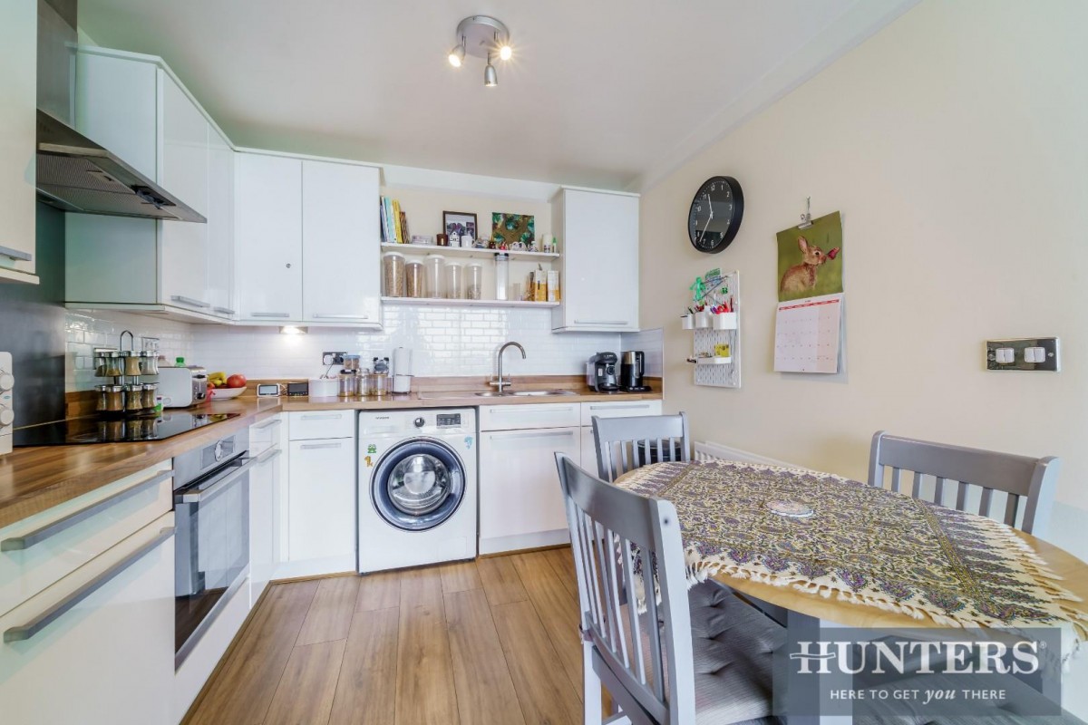 Ealing Road, Brentford, TW8