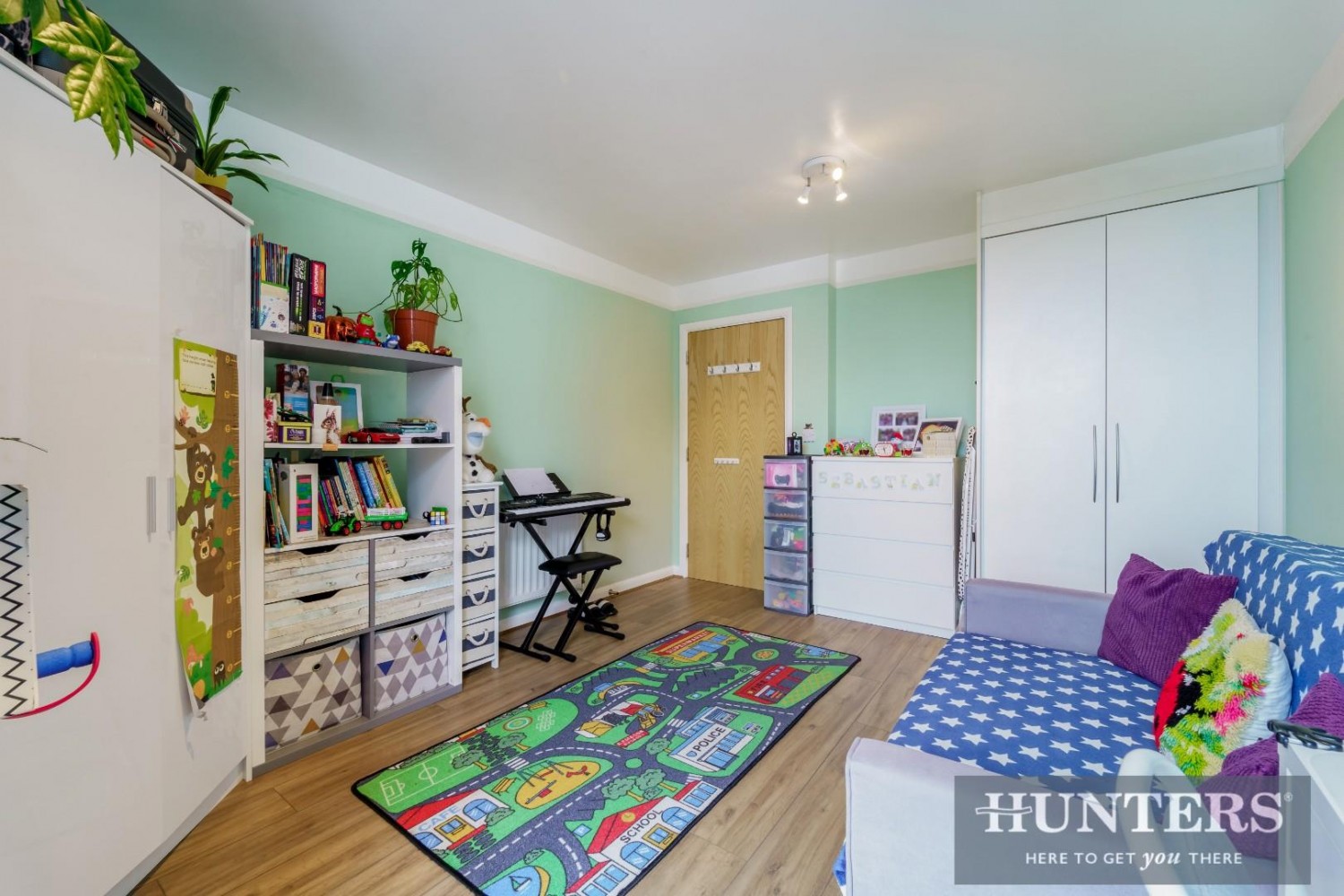 Ealing Road, Brentford, TW8