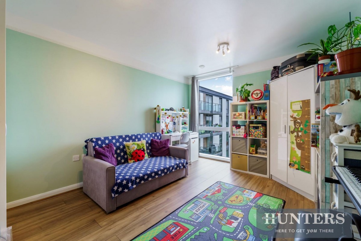 Ealing Road, Brentford, TW8