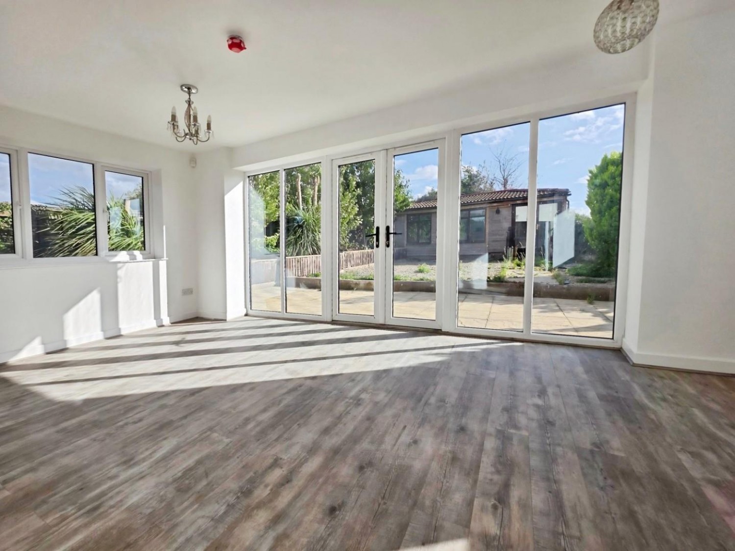 Castle Lane, Moreton Valence