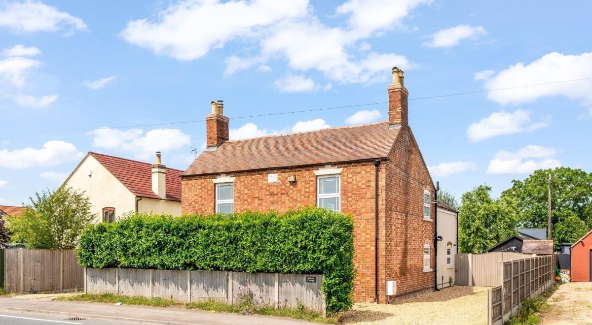 Bristol Road, Cambridge, Gloucester, GL2 7BH