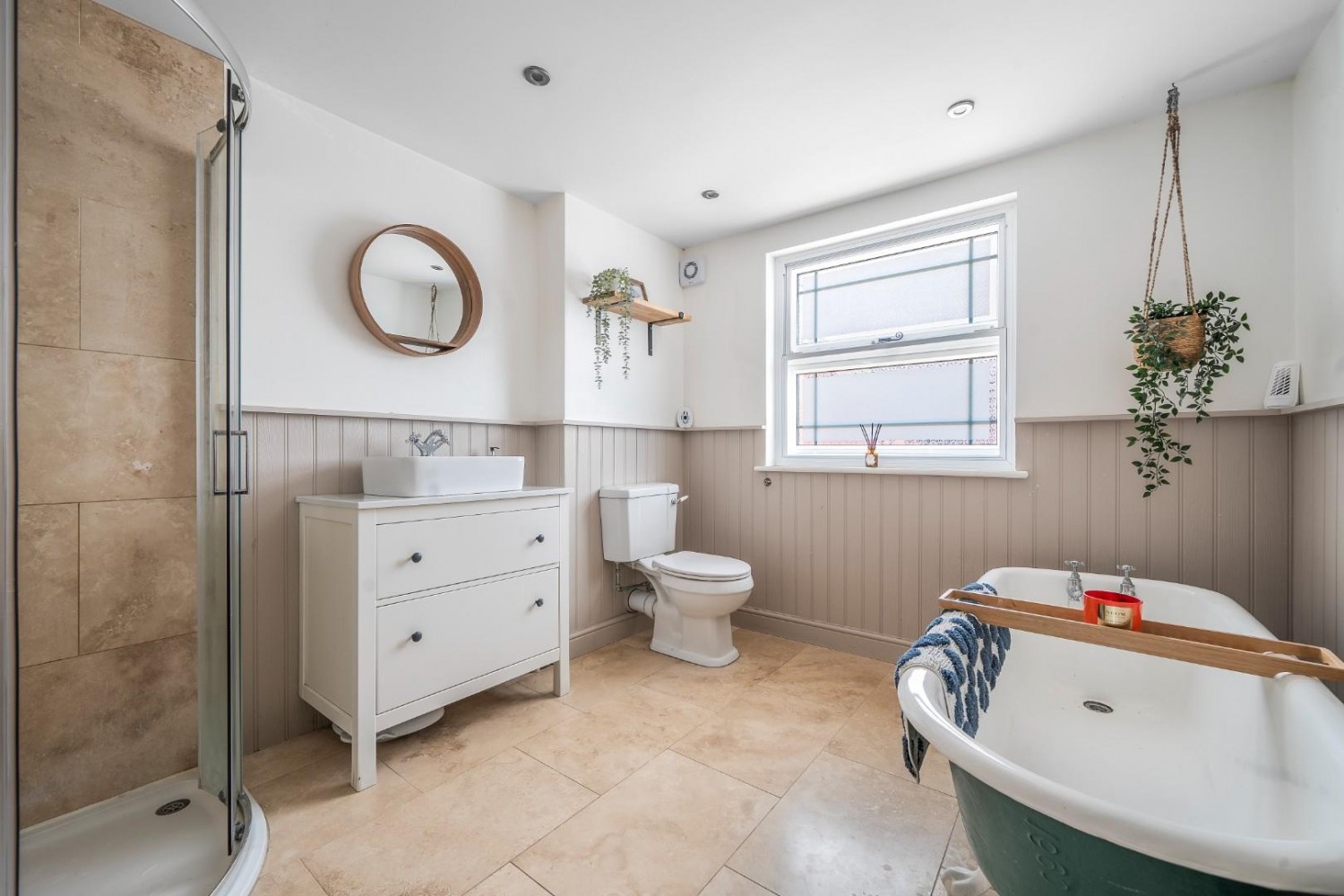 Bristol Road, Cambridge, Gloucester, GL2 7BH