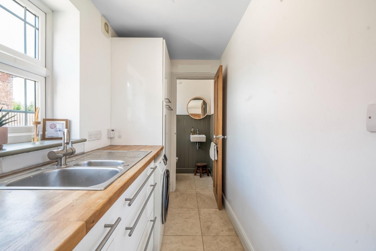 Bristol Road, Cambridge, Gloucester, GL2 7BH