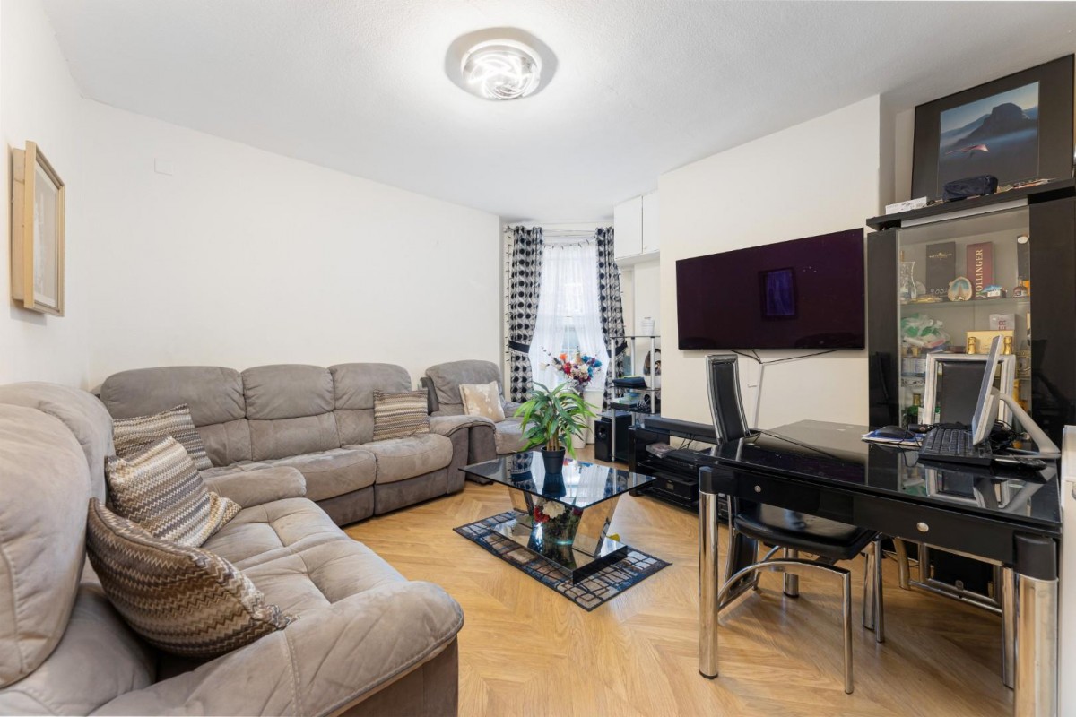 Comber Grove, London, SE5