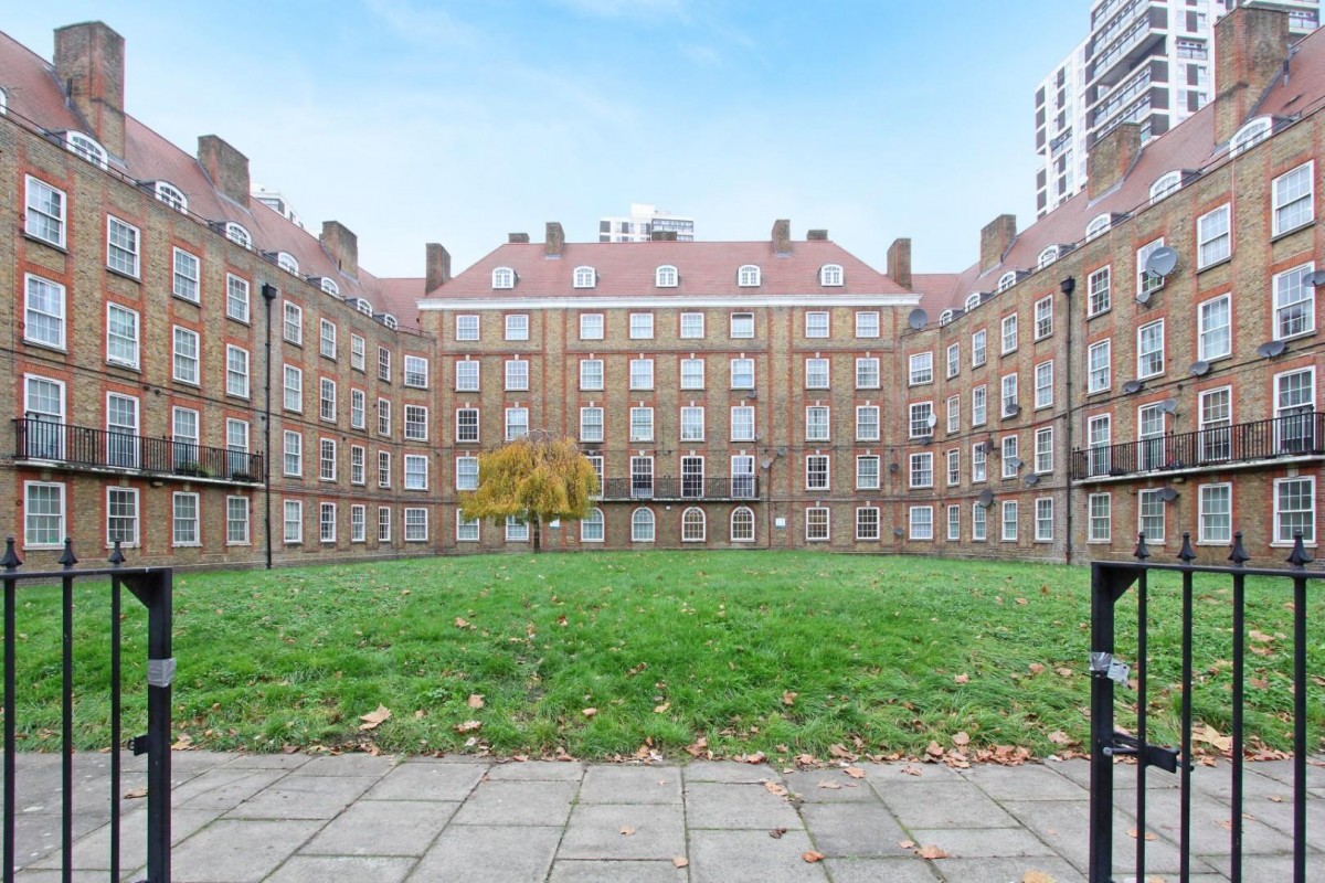 Comber Grove, London, SE5