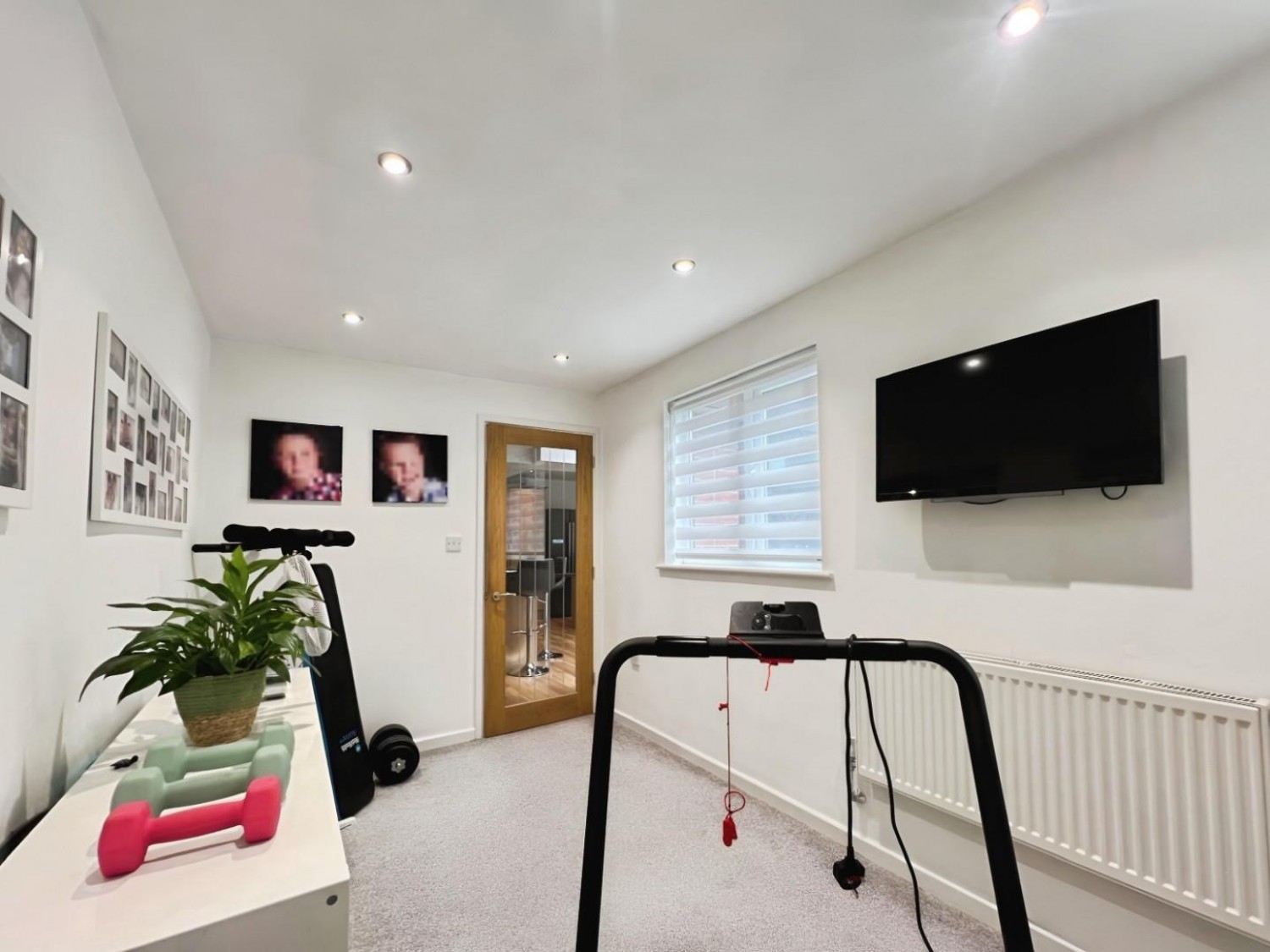 Broadwell Drive, Leigh