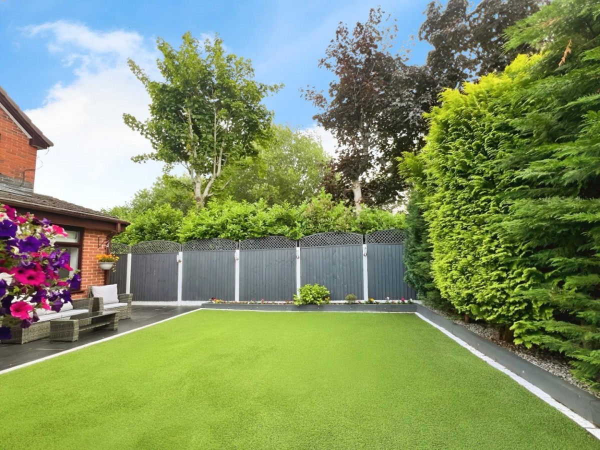 Broadwell Drive, Leigh
