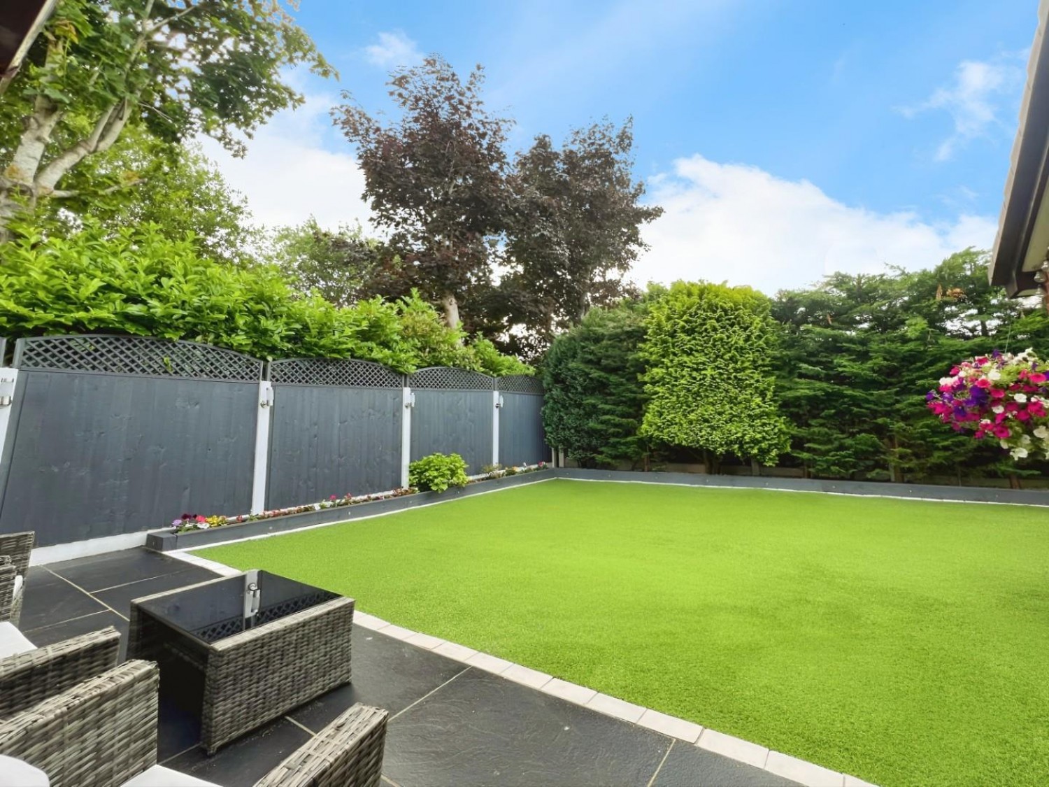 Broadwell Drive, Leigh