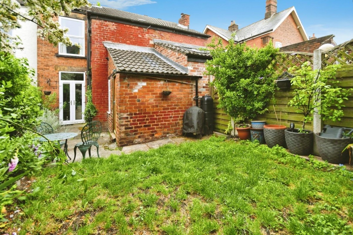 Cobden Road, Saltergate, Chesterfield, S40 4TD