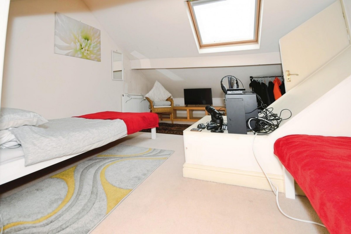 Cobden Road, Saltergate, Chesterfield, S40 4TD