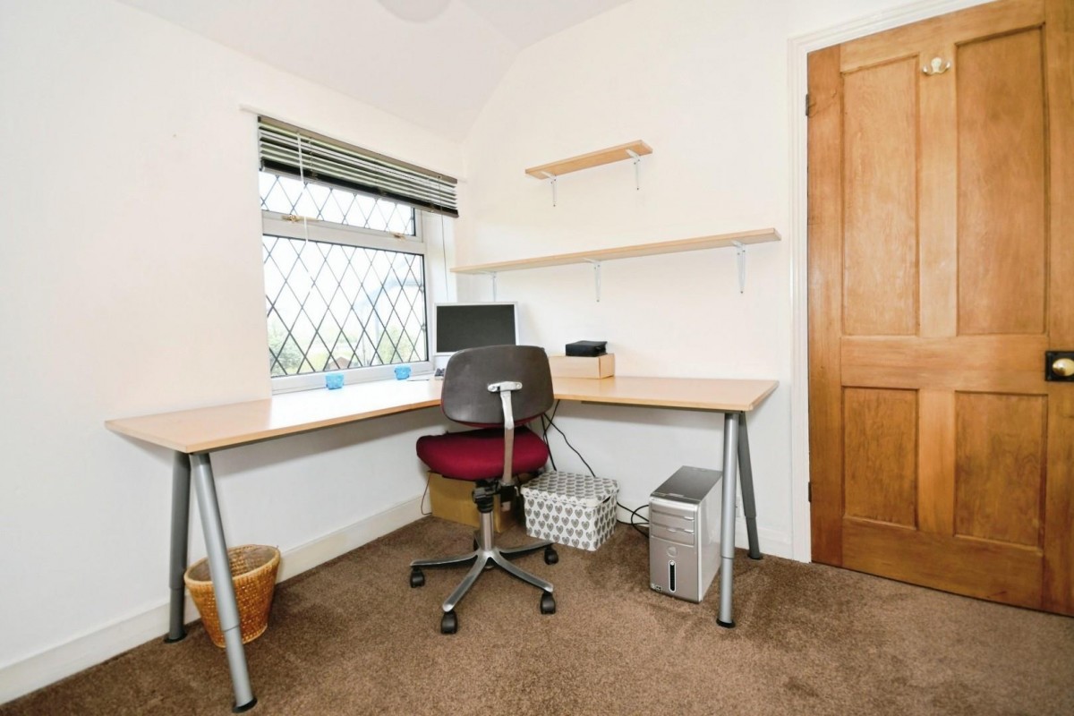 Tapton View Road, Stonegravels, Chesterfield, S41 7LD