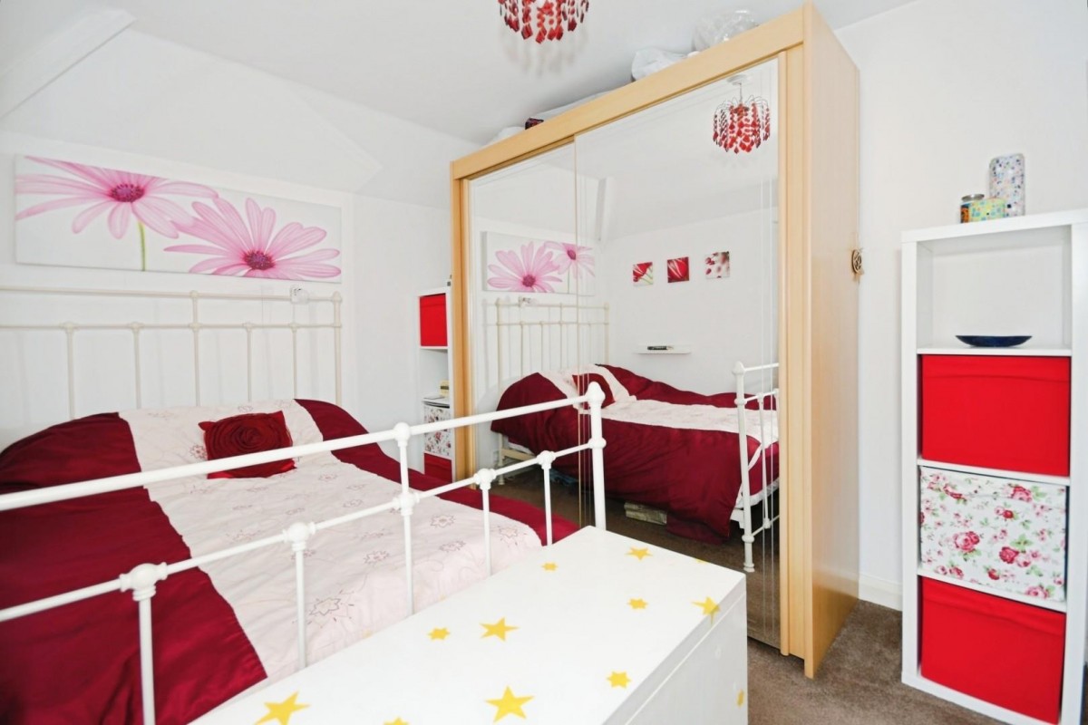 Tapton View Road, Stonegravels, Chesterfield, S41 7LD