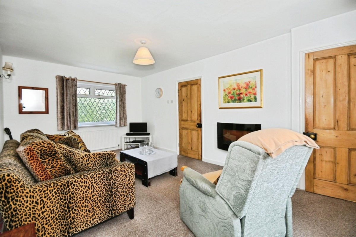 Tapton View Road, Stonegravels, Chesterfield, S41 7LD