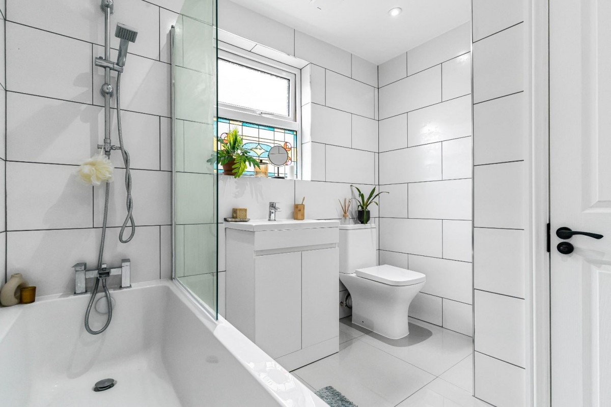 Sarsfeld Road, London