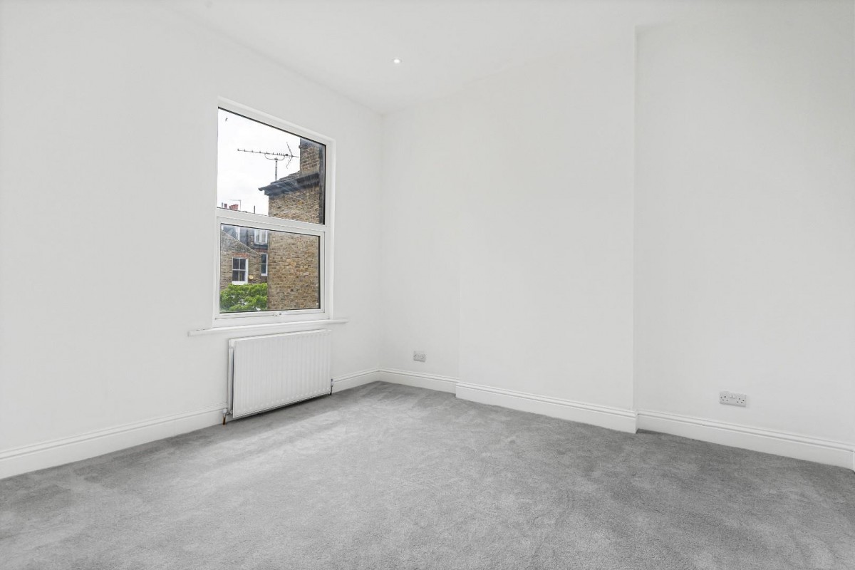 Sarsfeld Road, London