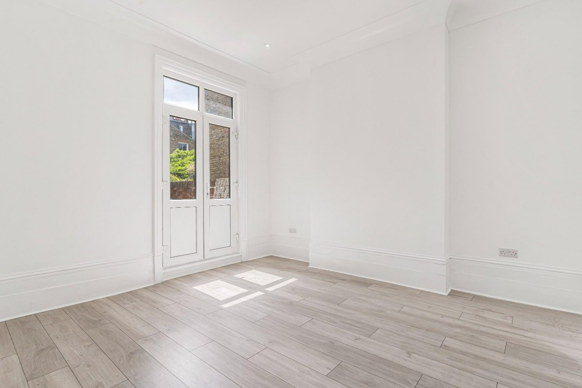 Sarsfeld Road, London