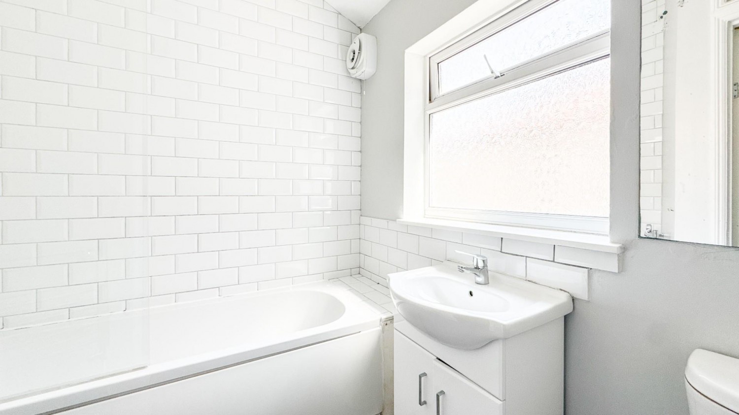 St. Johns Lane, Bedminster, BS3 5AY