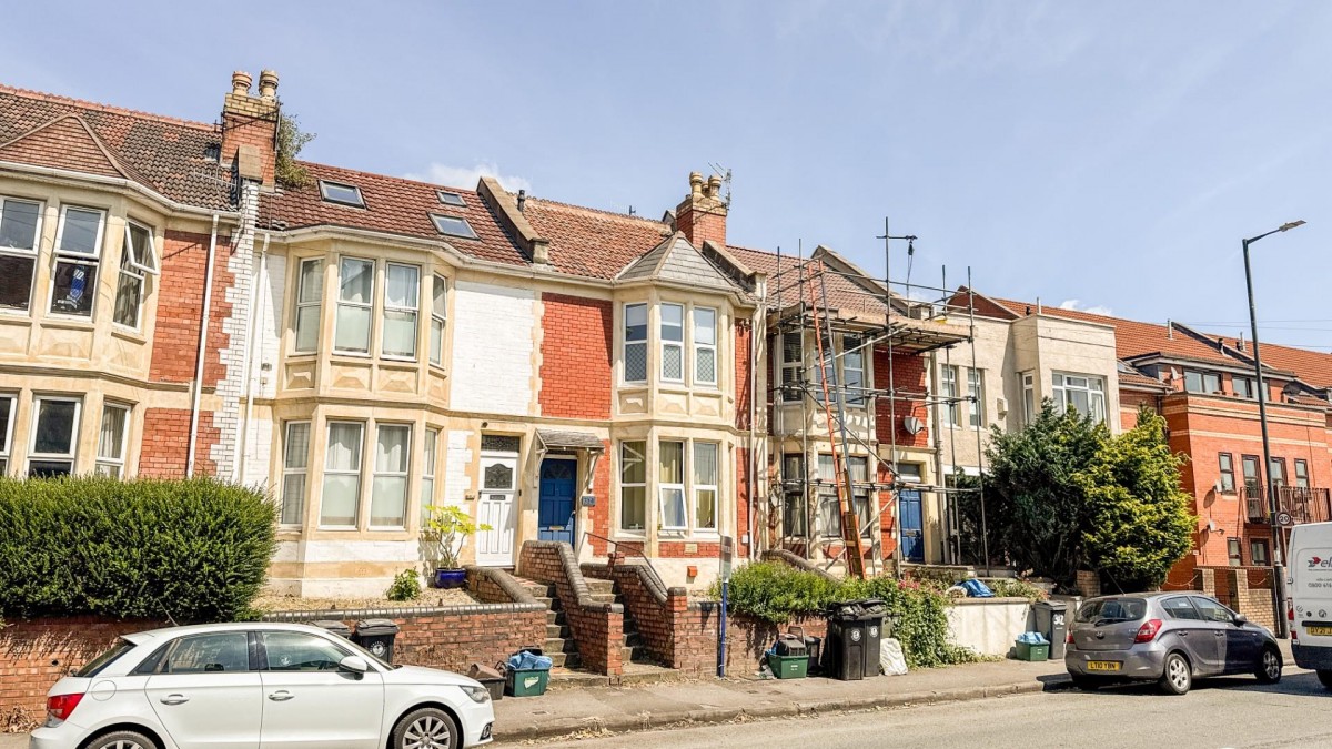 St. Johns Lane, Bedminster, BS3 5AY