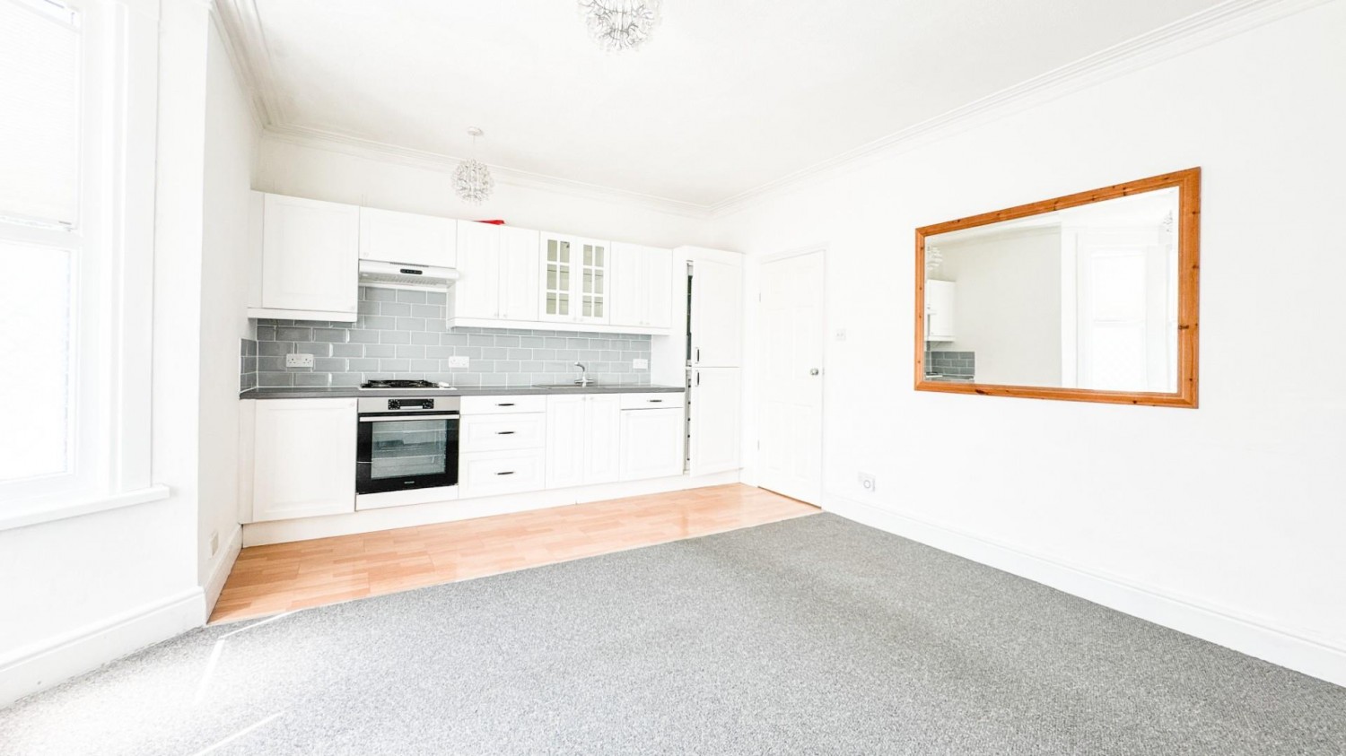 St. Johns Lane, Bedminster, BS3 5AY