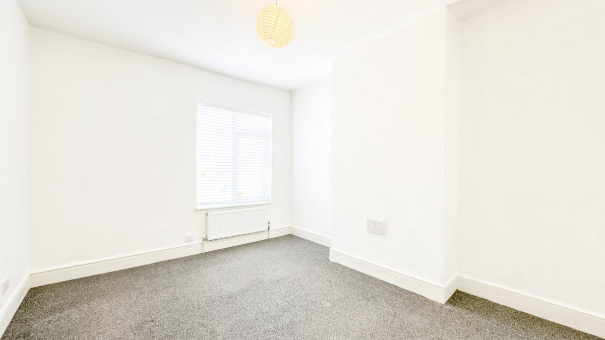 St. Johns Lane, Bedminster, BS3 5AY