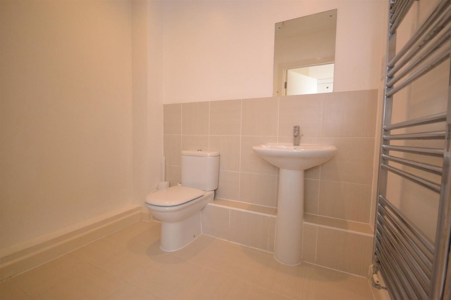 Gweal Avenue, Reading, Berkshire
